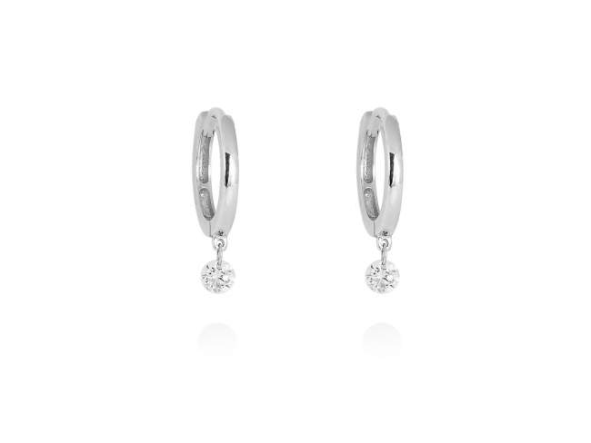 Pendientes ARO en Oro blanco 18Kt. Y diamantes 0,14 qt. de Marina Garcia Joyas en plata Pendientes de Oro blanco de primera ley (750/1000) con 2 diamantes de peso total 0,14 qt.con taladro laser en faceta cuadrangular superior. (diametro exterior: 1 cm.)