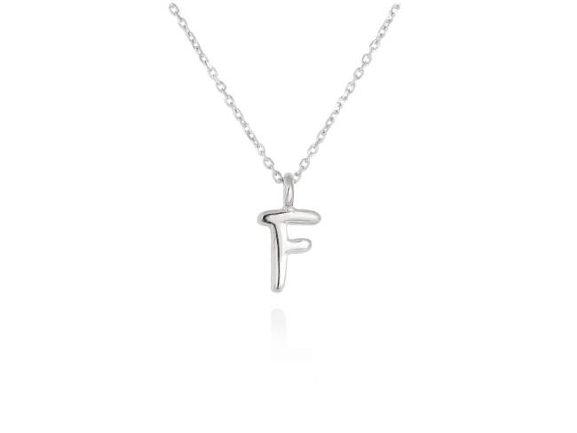 Colgante letra F en oro blanco 18kt de Marina Garcia Joyas en plata Gargantilla de Oro blanco de 18 Kt. (largo: 40-42 cm.) (Altura de letra: 7 mm.)