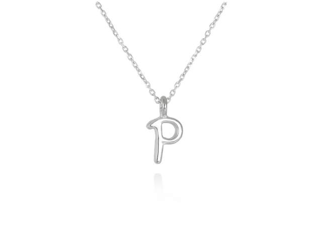 Colgante letra P en oro blanco 18kt de Marina Garcia Joyas en plata Gargantilla de Oro blanco de 18 Kt. (largo: 40-42 cm.) (Altura de letra: 7 mm.)