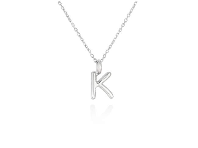 Colgante letra K en oro blanco 18kt de Marina Garcia Joyas en plata Gargantilla de Oro blanco de 18 Kt. (largo: 42-45 cm.) (Altura de letra: 7 mm.)