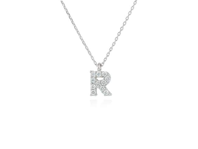 Necklace in 18kt. Gold and diamonds de Marina Garcia Joyas en plata Necklace in rodhium plated 18kt white gold with 11 diamonds carat total weight 0.09 (Color: Top Wesselton (G) Clarity: SI). Height of letter: 6 mm. Adjustable gold chain in 38-40 cm.