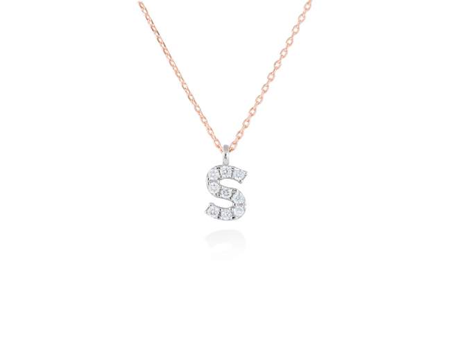 Necklace in 18kt. Gold and diamonds de Marina Garcia Joyas en plata Necklace in rose and white 18kt gold with 9 diamonds carat total weight 0.07 (Color: Top Wesselton (G) Clarity: SI). Height of letter: 6 mm. Adjustable gold chain in 38-40 cm.