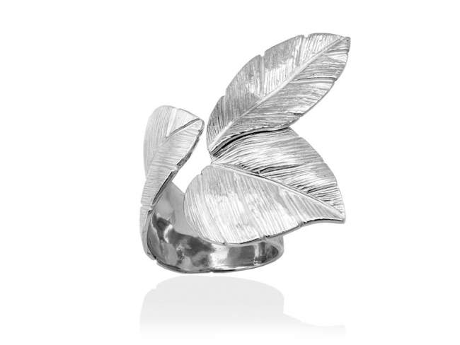 Ring GIO  in silver de Marina Garcia Joyas en plata Ring in rhodium plated 925 sterling silver.  