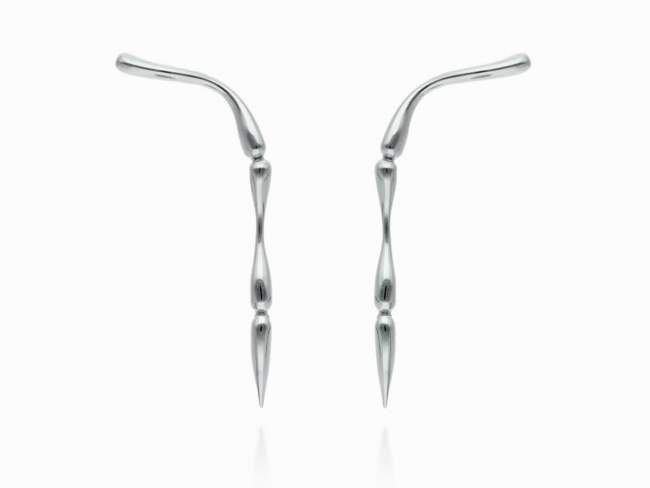 Climber Earring Flow  in silver de Marina Garcia Joyas en plata Climber Earrings in rhodium plated 925 sterling silver. (size: 5,5 x 2 cm )