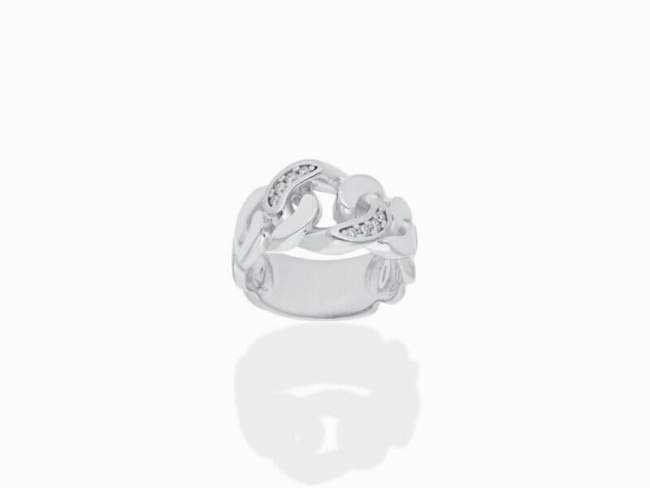 Ring Link  in silver de Marina Garcia Joyas en plata Ring in rhodium plated 925 sterling silver and white cubic zirconia.  