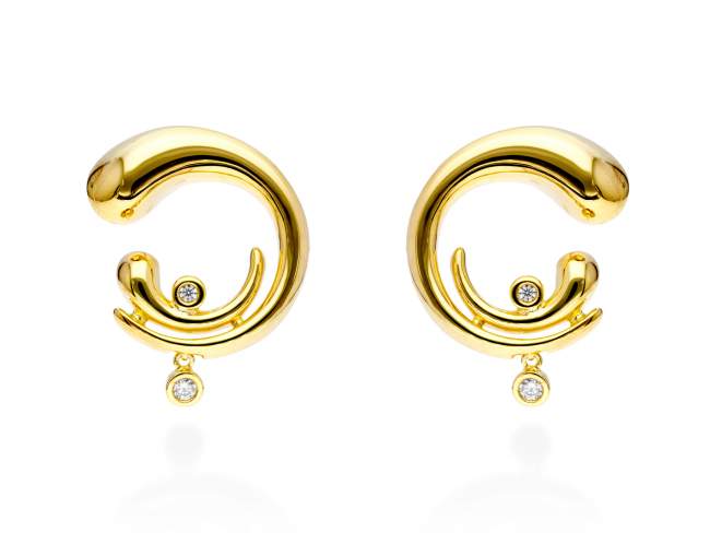 Earrings Gloss in silver de Marina Garcia Joyas en plata Earrings in 18kt yellow gold plated 925 sterling silver and white cubic zirconia. (size: 2,3 cm.)