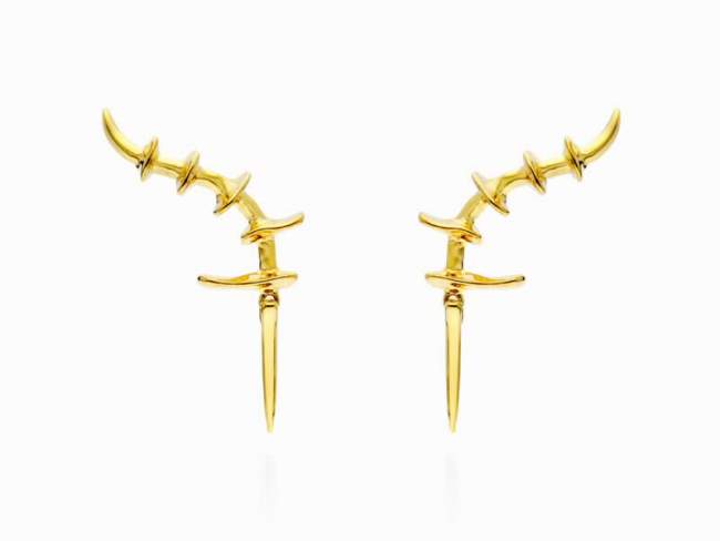 Earrings Vertebral mini  in golden silver de Marina Garcia Joyas en plata Climber Earrings in 18kt yellow gold plated 925 sterling silver. (size: 4 x 2 cm.)