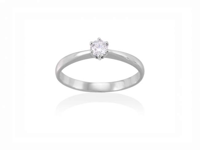 Ring   in 18kt white Gold and diamond de Marina Garcia Joyas en plata Ring in rodhium plated 18kt white gold with 1 diamond carat total weight 0.20  (Color: Top Wesselton (G) Clarity: SI).