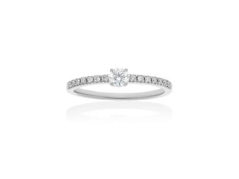 Ring   in 18kt white Gold and diamonds